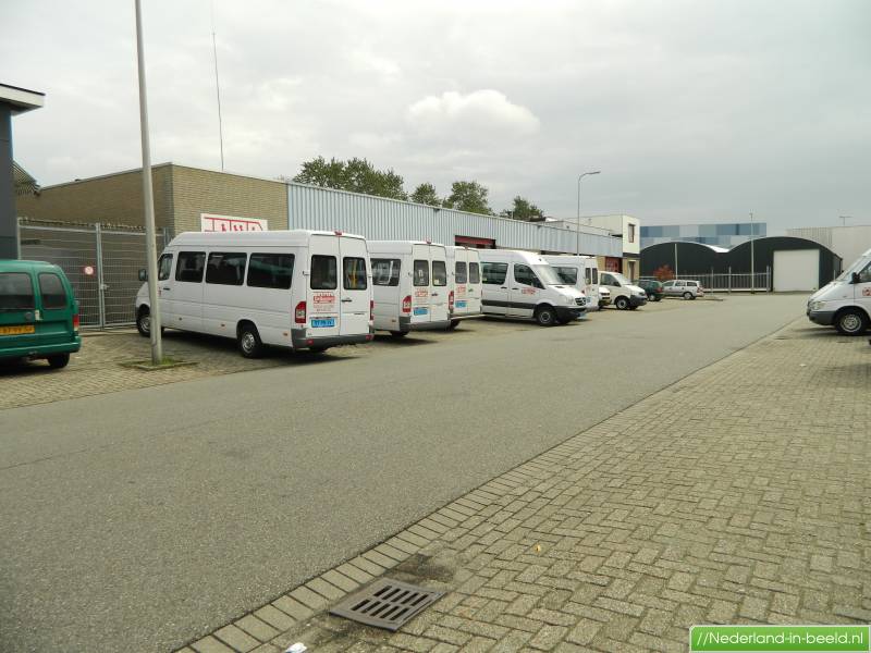 Capelle Aan Den Ijssel > Stationsplein luchtfoto's / foto's Nederlandinbeeld.nl